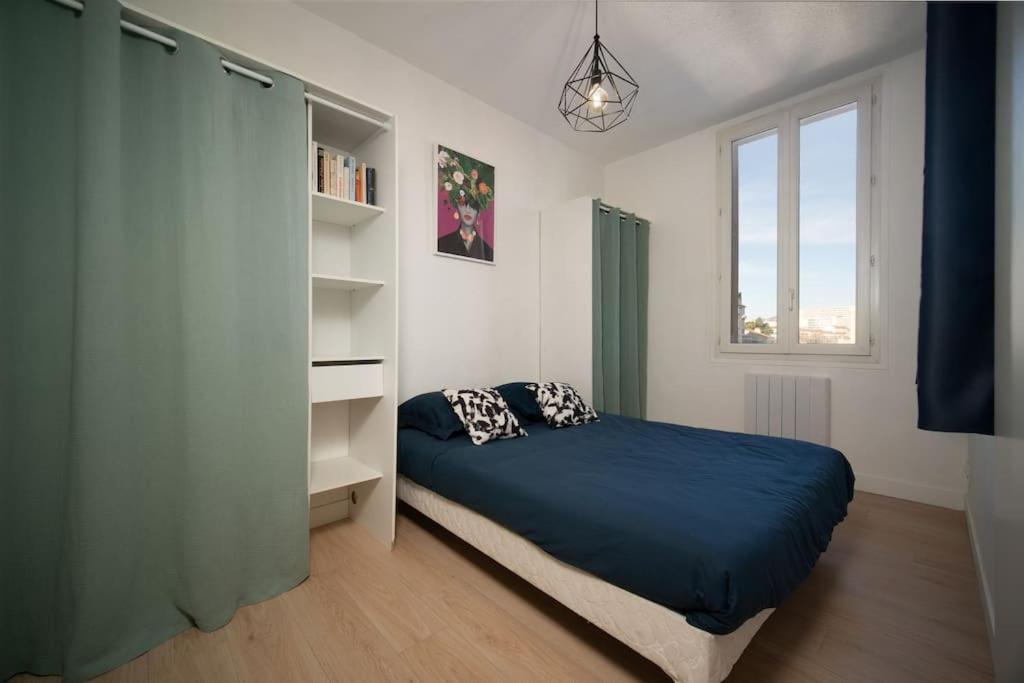 Fully Equipped Parc Longchamp Apartment